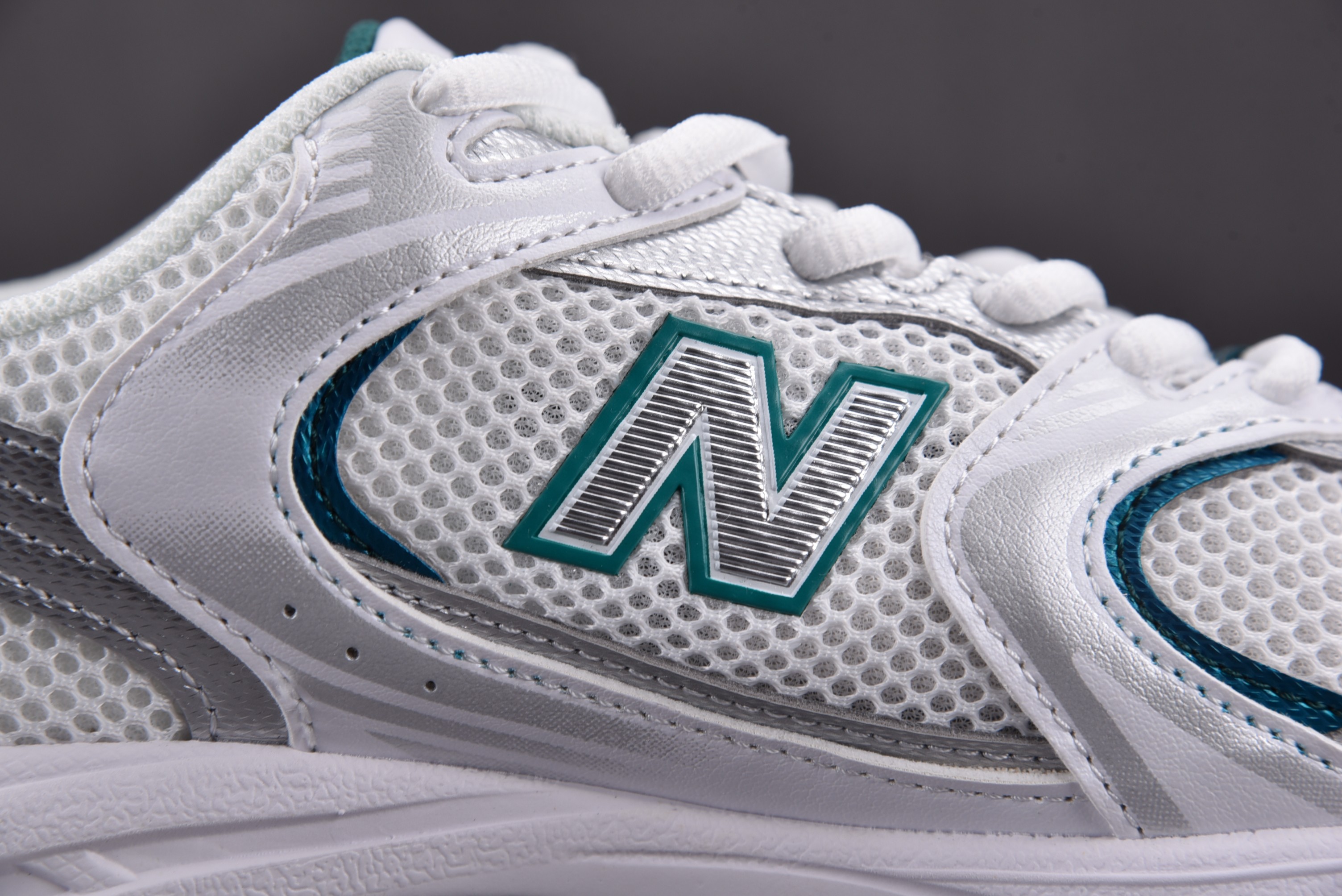 New Balance 530 White Silver Green