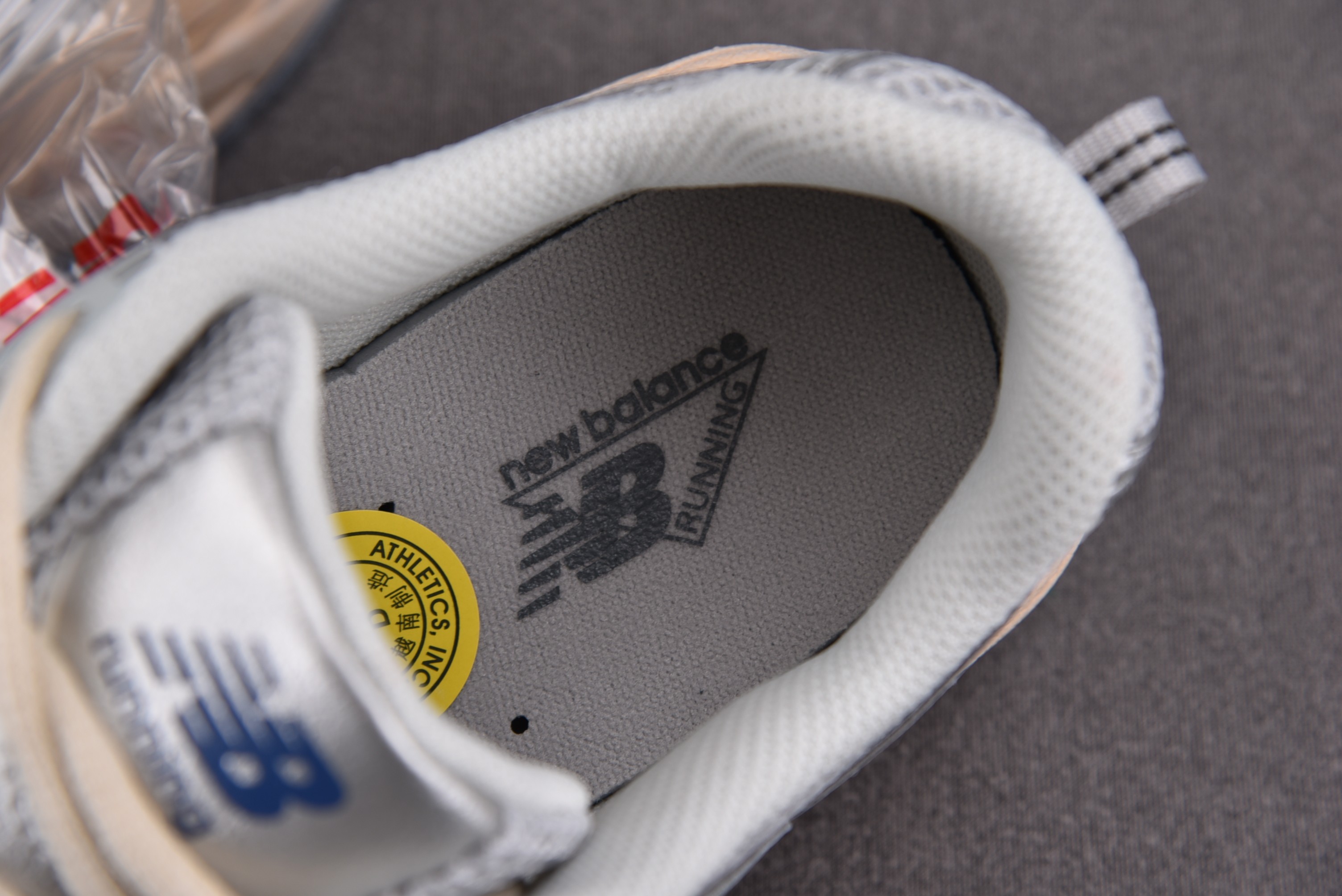 New Balance 530 Silver Metallic Moonbeam