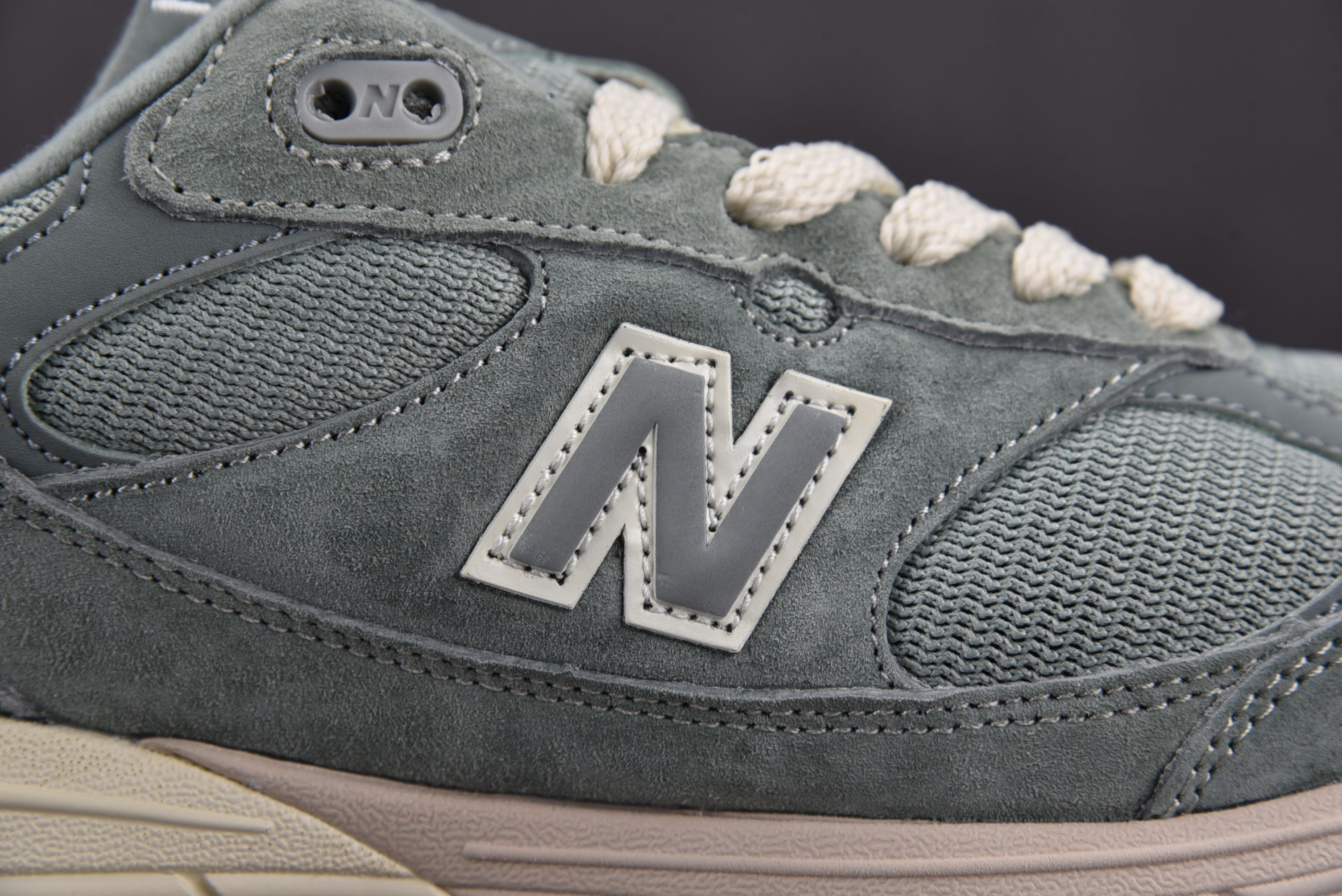 New Balance 993 MiUSA Kith Pistachio