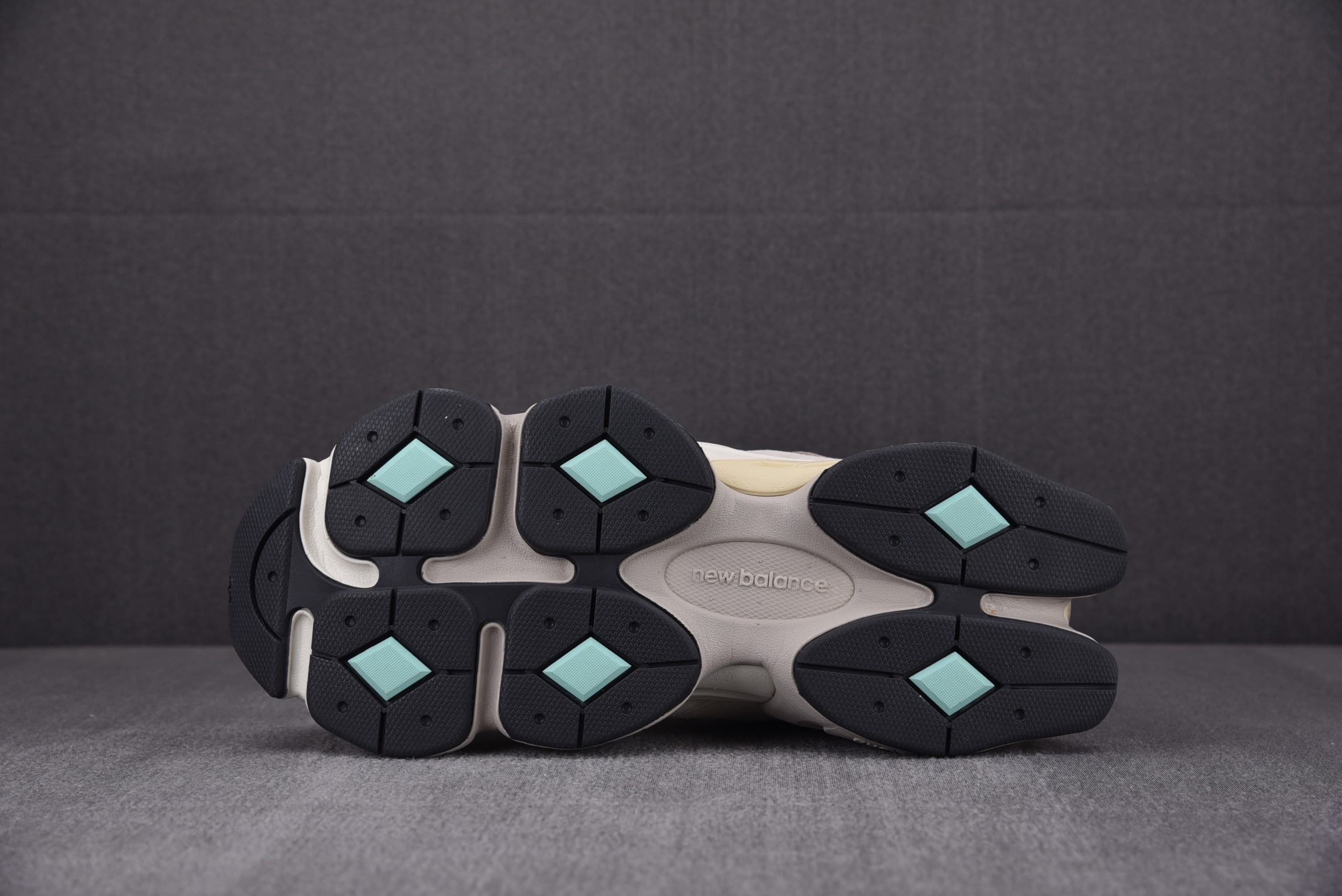 New Balance 9060 Sea Salt