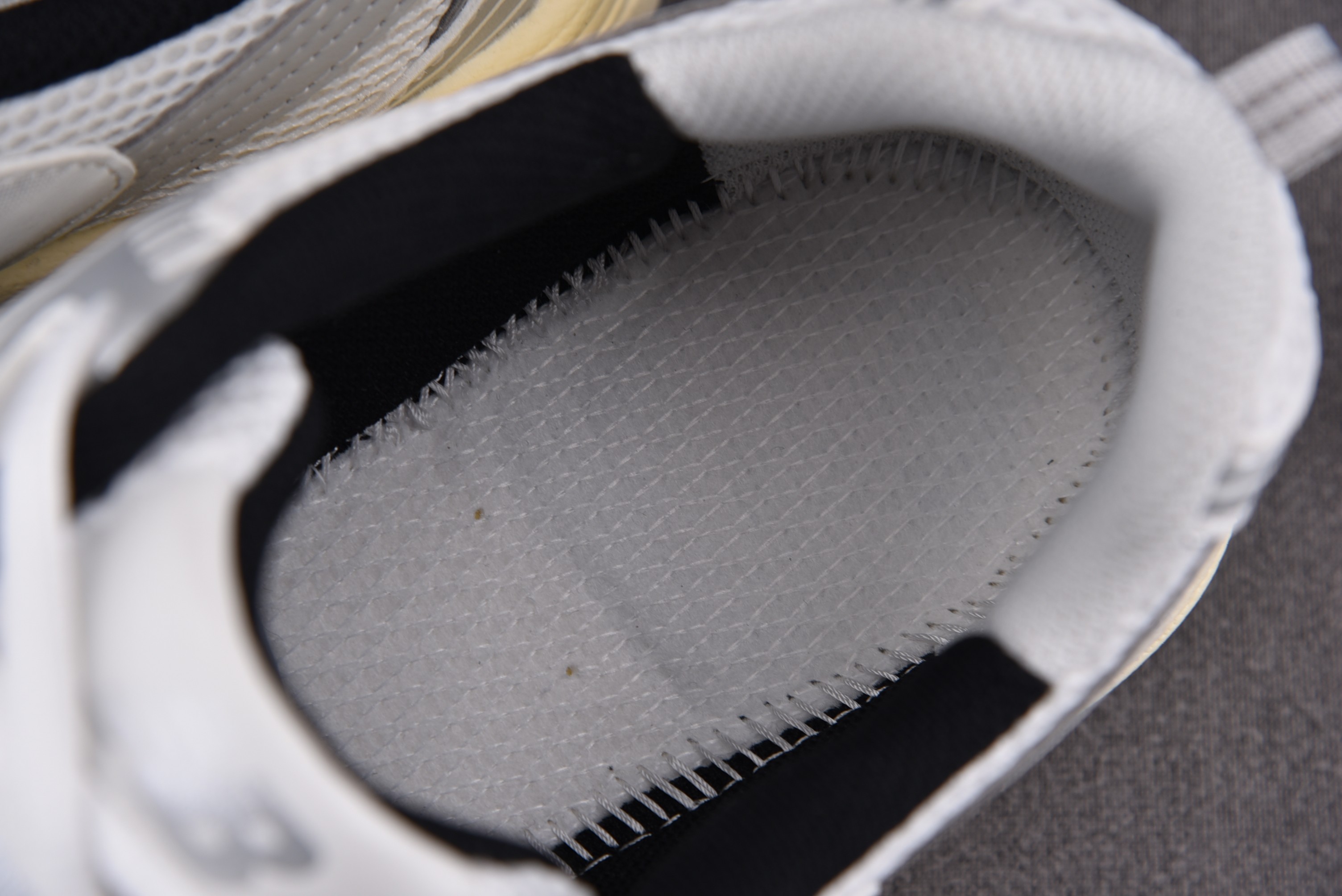 New Balance 530 Silver Cream