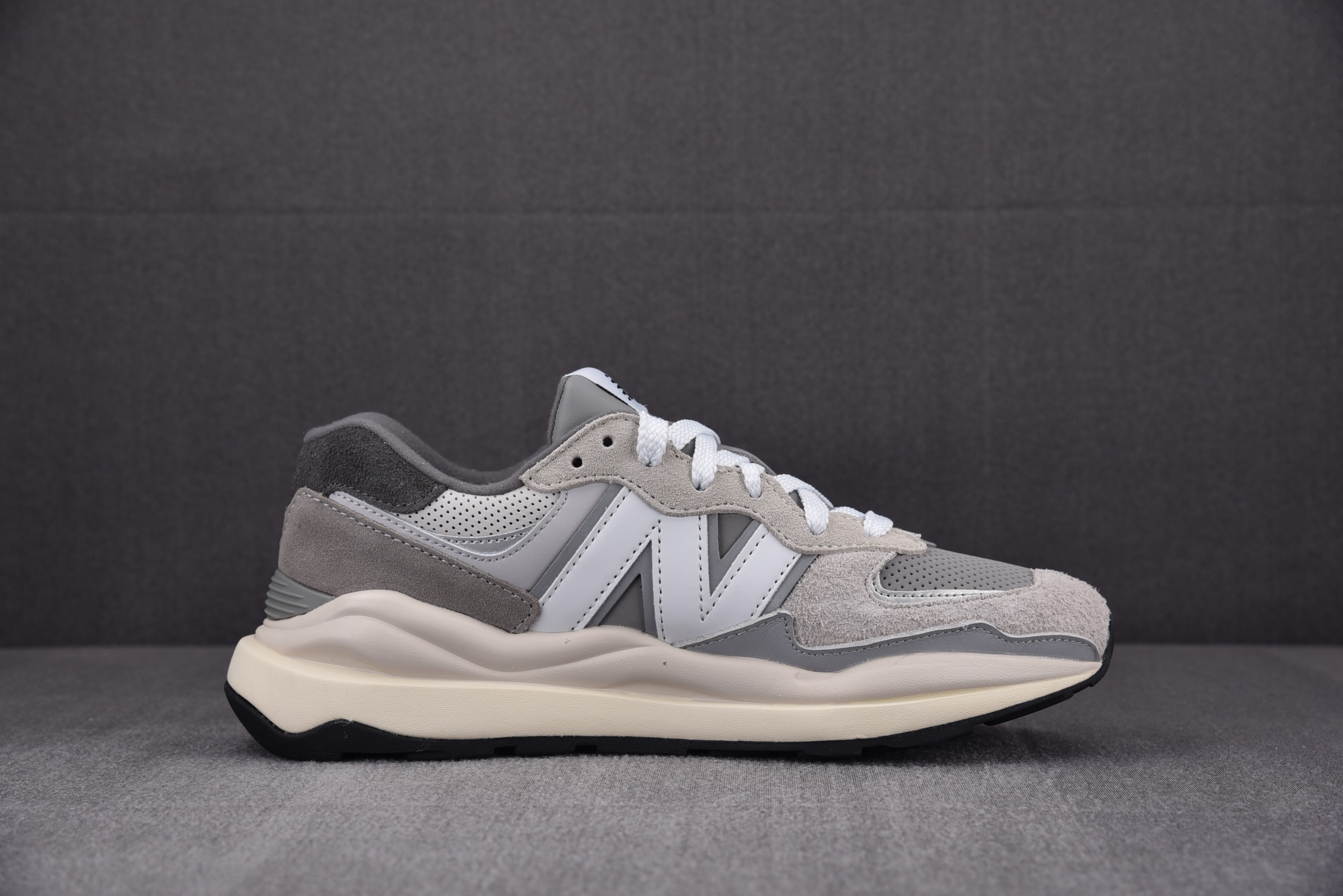New Balance 57/40 Grey Day