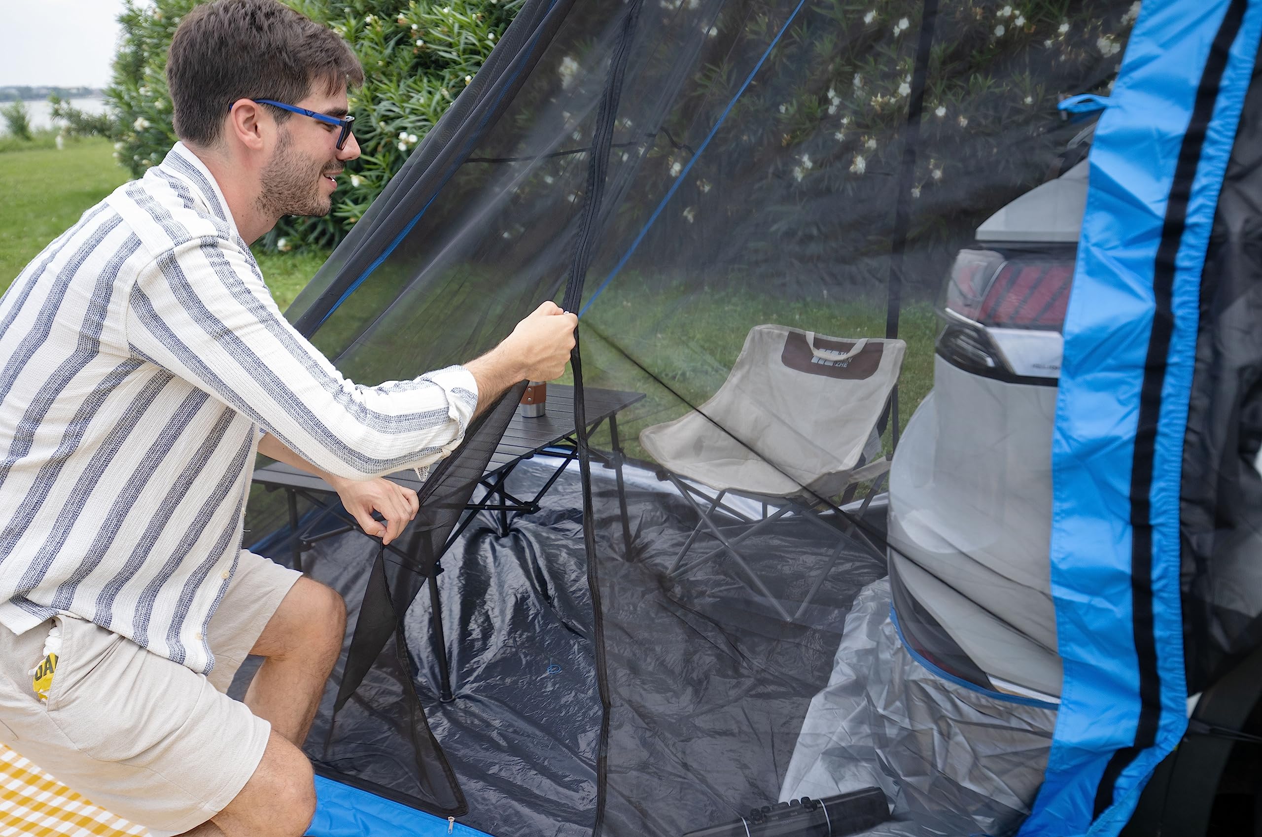 testSUV Tent for Camping+ Rainfly, Super Easy and Quick Setup car Tents for Camping SUVuff0cThe Floor Space of The 6' x 6.5', Universal Tailgate Tent for SUV, MPV, Trucks, hatchbacks and Cars.uff08New Upgradeuff09