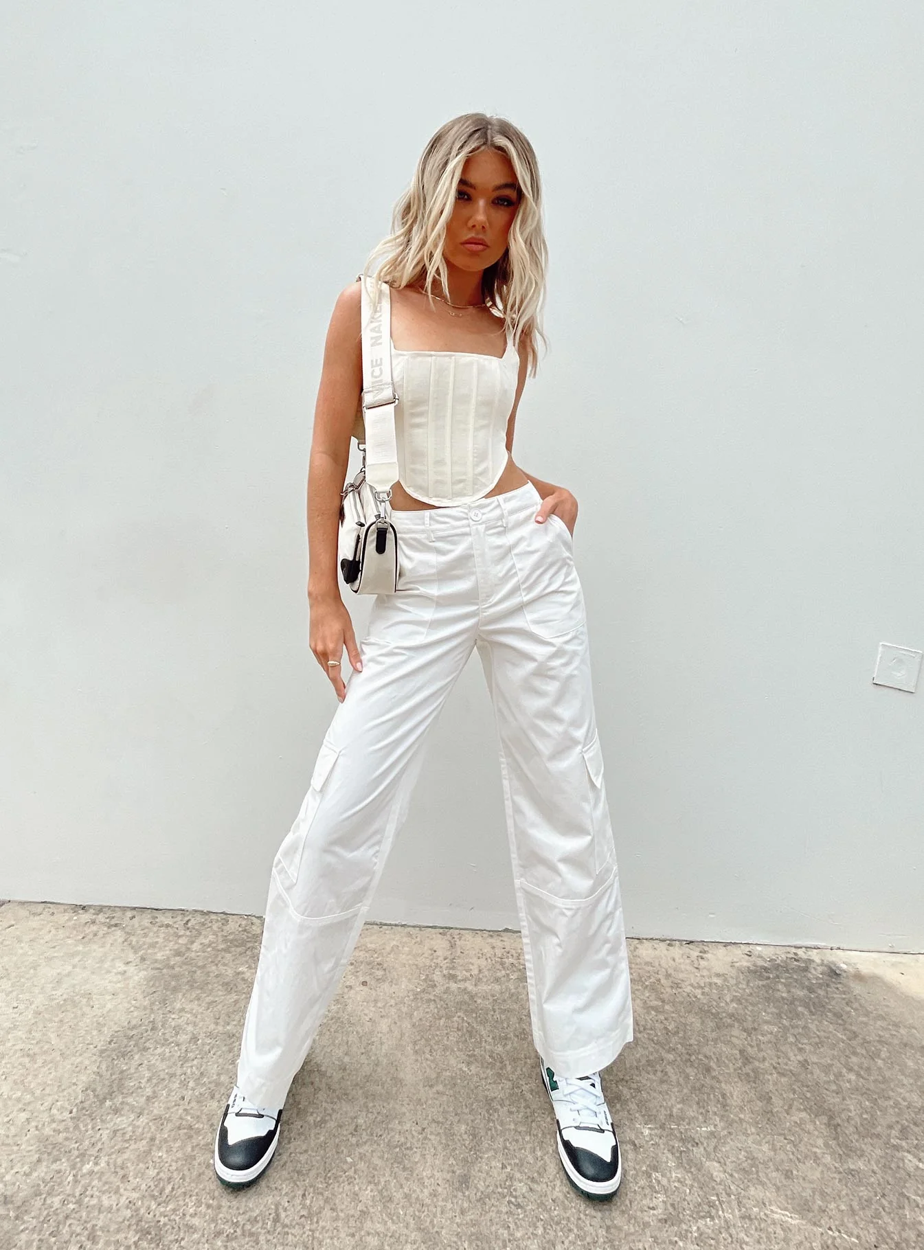 Luna Mid Rise Cargo Pant Off White